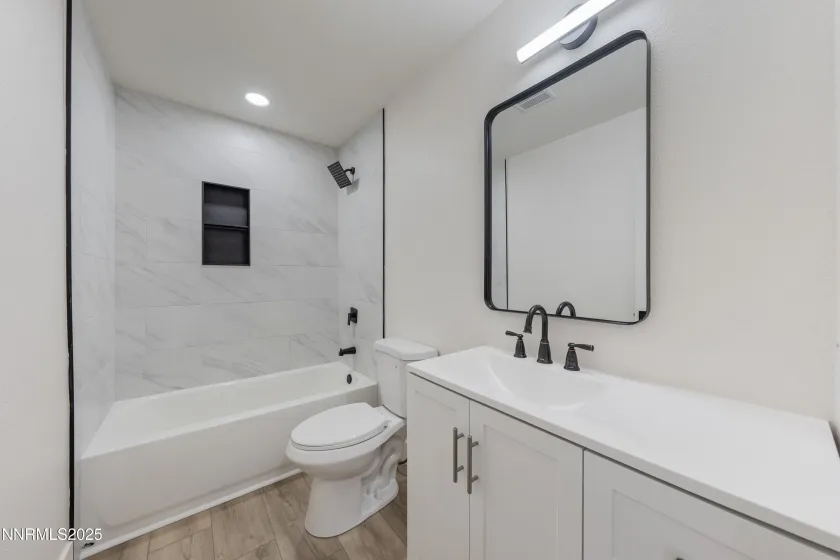 8561 Malibu, Reno, Nevada 89506, 3 Bedrooms Bedrooms, ,2 BathroomsBathrooms,Residential,Residential,Malibu,250058873