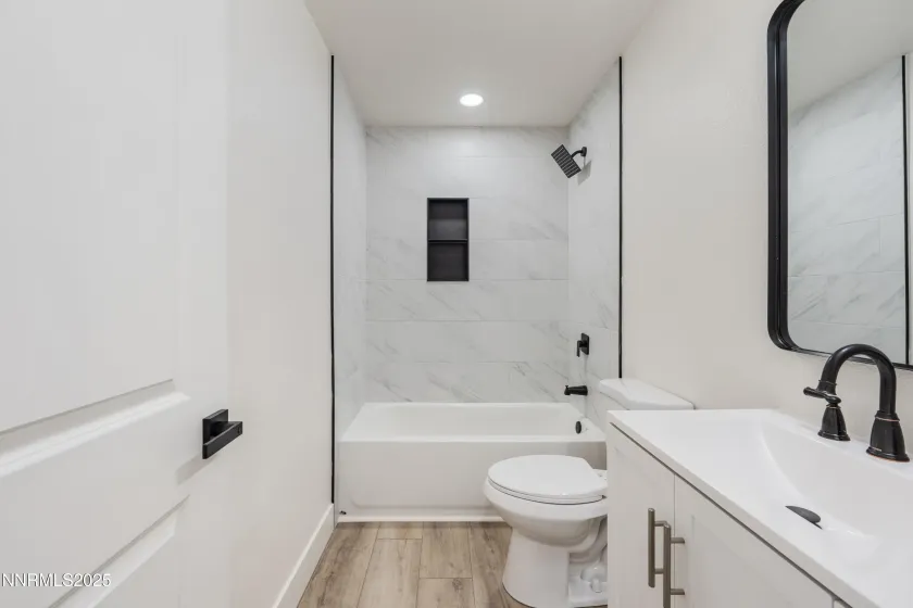 8561 Malibu, Reno, Nevada 89506, 3 Bedrooms Bedrooms, ,2 BathroomsBathrooms,Residential,Residential,Malibu,250058873