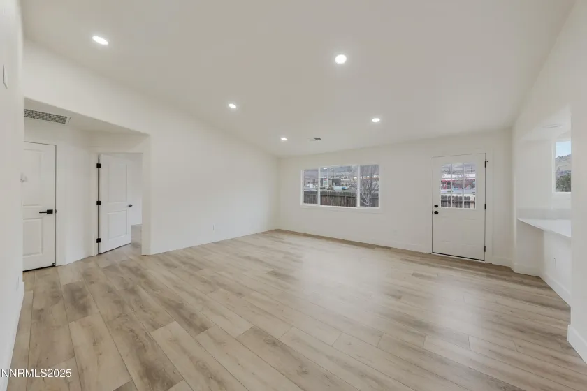 8561 Malibu, Reno, Nevada 89506, 3 Bedrooms Bedrooms, ,2 BathroomsBathrooms,Residential,Residential,Malibu,250058873