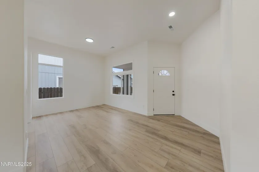 8561 Malibu, Reno, Nevada 89506, 3 Bedrooms Bedrooms, ,2 BathroomsBathrooms,Residential,Residential,Malibu,250058873