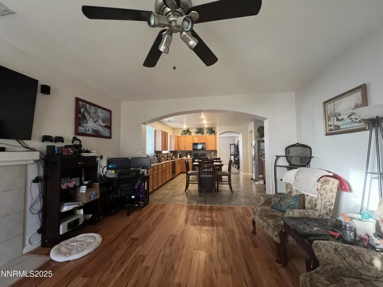 1445 Mountain Rose, Fernley, Nevada 89408, 4 Bedrooms Bedrooms, ,2 BathroomsBathrooms,Residential,Residential,Mountain Rose,250058877