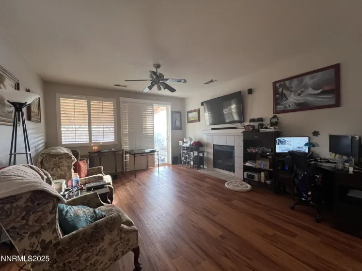 1445 Mountain Rose, Fernley, Nevada 89408, 4 Bedrooms Bedrooms, ,2 BathroomsBathrooms,Residential,Residential,Mountain Rose,250058877