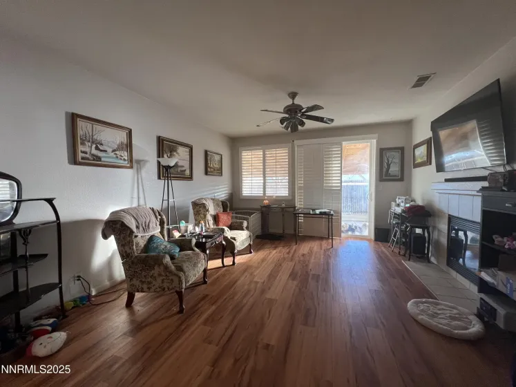 1445 Mountain Rose, Fernley, Nevada 89408, 4 Bedrooms Bedrooms, ,2 BathroomsBathrooms,Residential,Residential,Mountain Rose,250058877