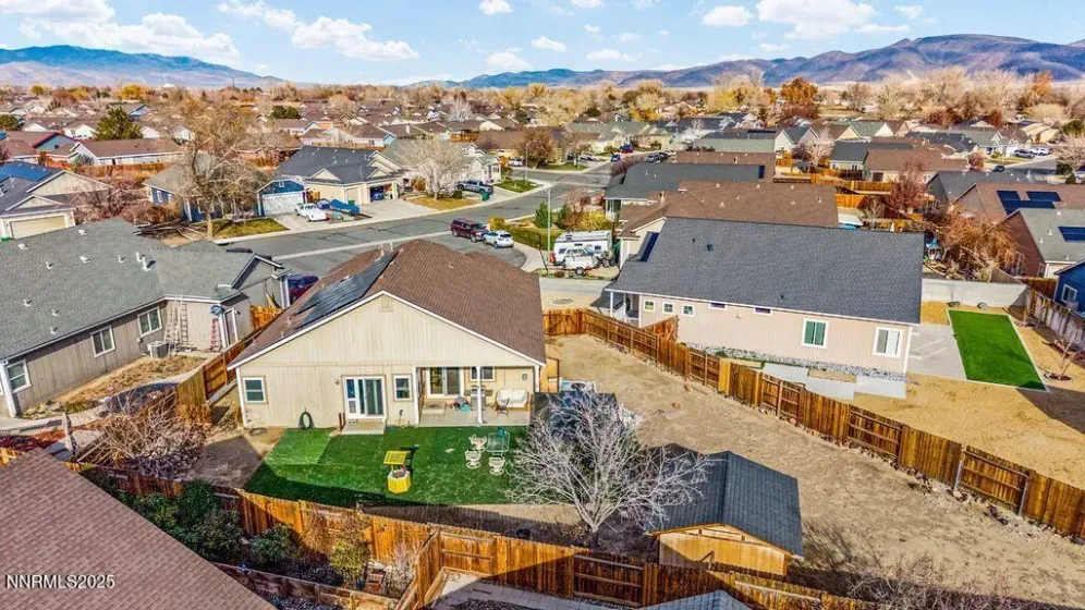 689 Canary, Fernley, Nevada 89408, 2 Bedrooms Bedrooms, ,2 BathroomsBathrooms,Residential,Residential,Canary,250058876