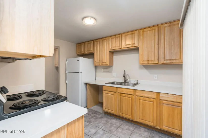 1701 London, Sparks, Nevada 89431, 2 Bedrooms Bedrooms, ,2 BathroomsBathrooms,Residential,Residential,London,250058878