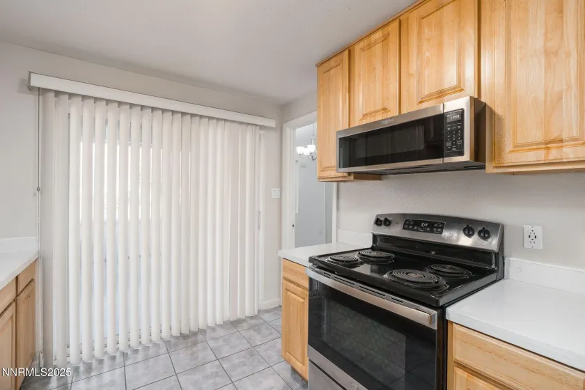 1701 London, Sparks, Nevada 89431, 2 Bedrooms Bedrooms, ,2 BathroomsBathrooms,Residential,Residential,London,250058878