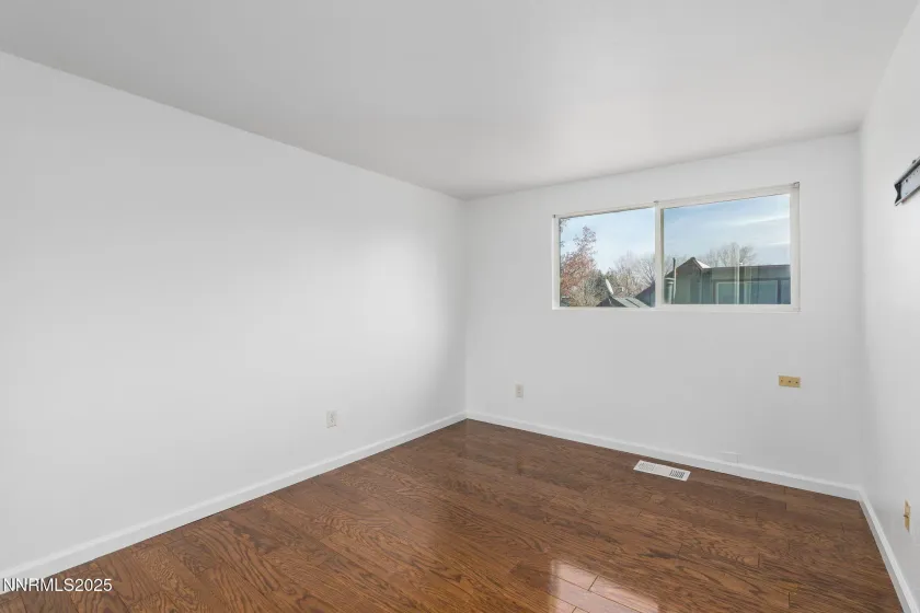 1701 London, Sparks, Nevada 89431, 2 Bedrooms Bedrooms, ,2 BathroomsBathrooms,Residential,Residential,London,250058878