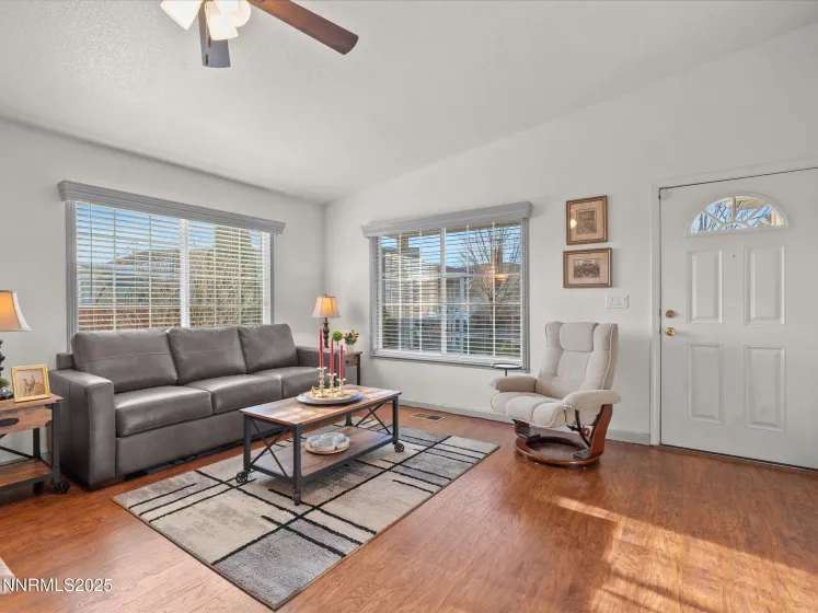 17634 Georgetown, Reno, Nevada 89508, 3 Bedrooms Bedrooms, ,2 BathroomsBathrooms,Residential,Residential,Georgetown,250058879