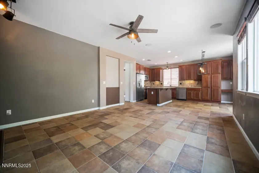 10735 Copper Lake, Reno, Nevada 89521, 4 Bedrooms Bedrooms, ,3 BathroomsBathrooms,Residential,Residential,Copper Lake,250056864