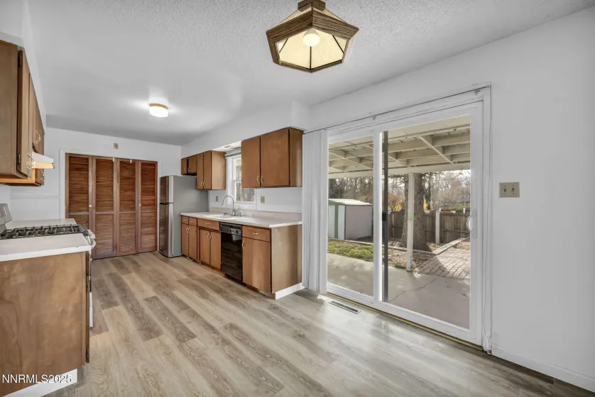 513 Fourth, Carson City, Nevada 89703, 3 Bedrooms Bedrooms, ,2 BathroomsBathrooms,Residential,Residential,Fourth,250058883