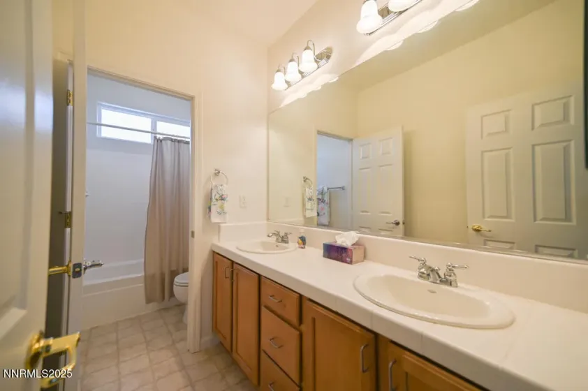 812 Ballybunion, Dayton, Nevada 89403, 4 Bedrooms Bedrooms, ,3 BathroomsBathrooms,Residential,Residential,Ballybunion,250058884