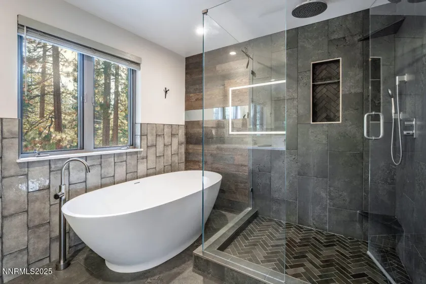 12 Kelly, Glenbrook, Nevada 89413, 3 Bedrooms Bedrooms, ,4 BathroomsBathrooms,Residential,Residential,Kelly,250058886