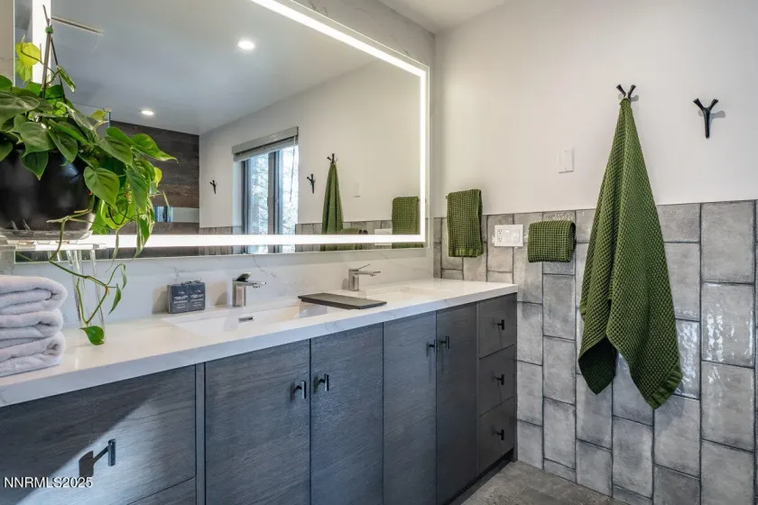 12 Kelly, Glenbrook, Nevada 89413, 3 Bedrooms Bedrooms, ,4 BathroomsBathrooms,Residential,Residential,Kelly,250058886