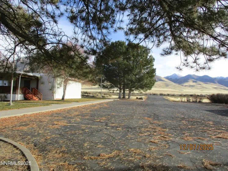24010 US-95, Orovada, Nevada 89425, ,Commercial Sale,Residential,US-95,250058888