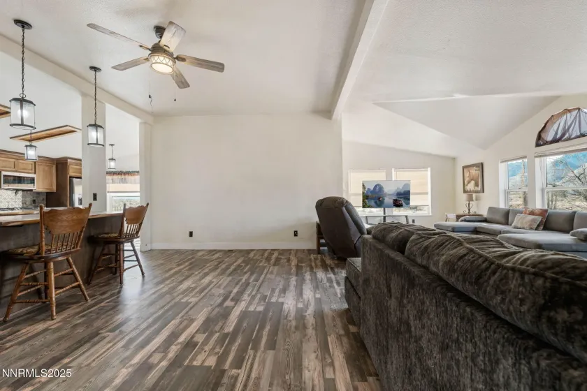 10 Burke, Wellington, Nevada 89444, 3 Bedrooms Bedrooms, ,2 BathroomsBathrooms,Residential,Residential,Burke,250058889