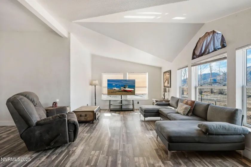 10 Burke, Wellington, Nevada 89444, 3 Bedrooms Bedrooms, ,2 BathroomsBathrooms,Residential,Residential,Burke,250058889