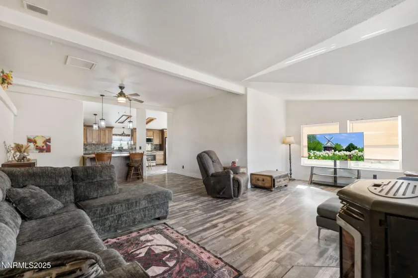 10 Burke, Wellington, Nevada 89444, 3 Bedrooms Bedrooms, ,2 BathroomsBathrooms,Residential,Residential,Burke,250058889