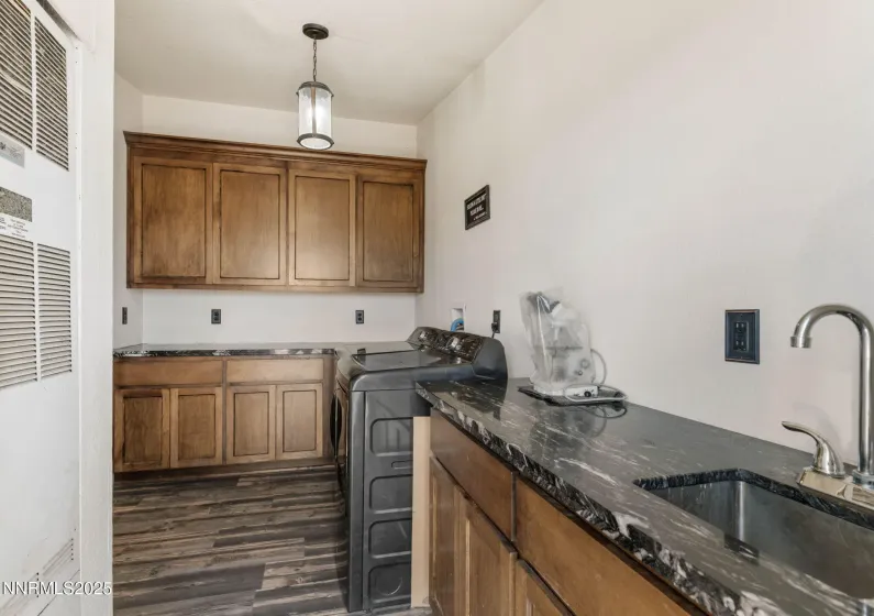 10 Burke, Wellington, Nevada 89444, 3 Bedrooms Bedrooms, ,2 BathroomsBathrooms,Residential,Residential,Burke,250058889