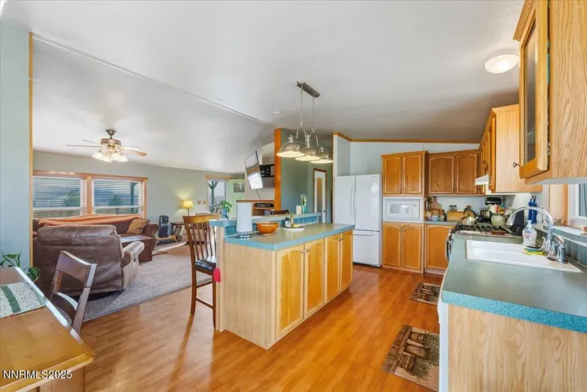 6145 Empey, Stagecoach, Nevada 89429, 3 Bedrooms Bedrooms, ,2 BathroomsBathrooms,Residential,Residential,Empey,250058904