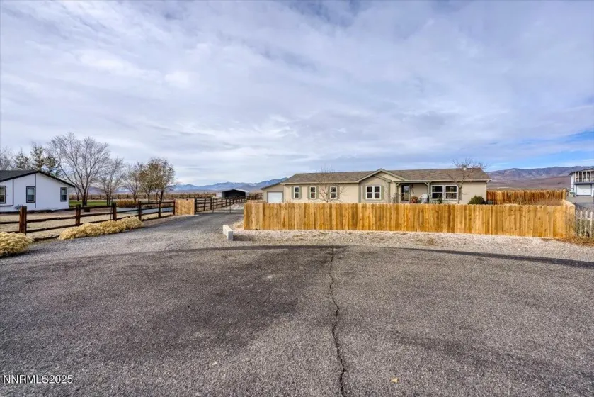 6145 Empey, Stagecoach, Nevada 89429, 3 Bedrooms Bedrooms, ,2 BathroomsBathrooms,Residential,Residential,Empey,250058904