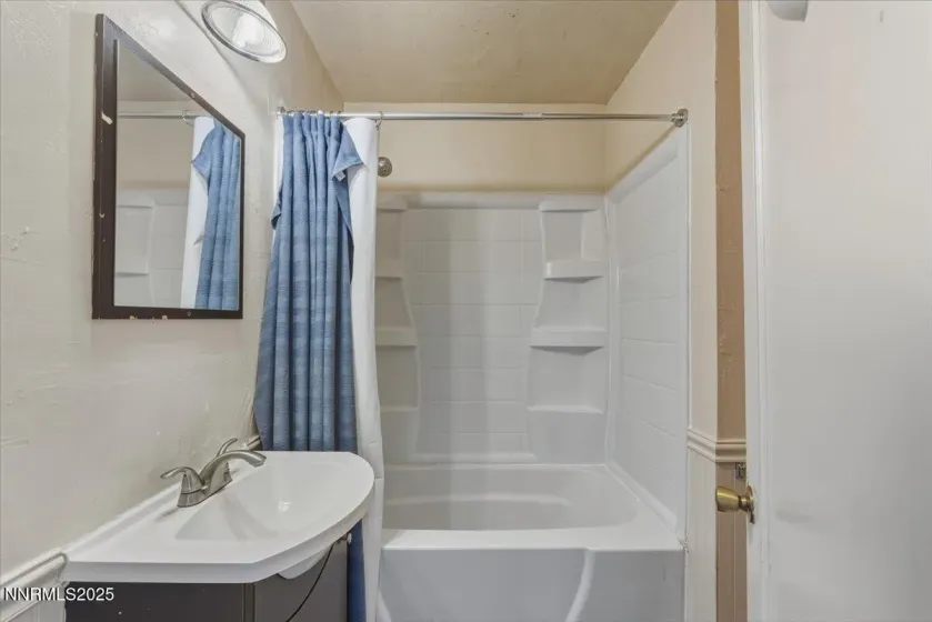 1140 The Strand, Reno, Nevada 89503, 2 Bedrooms Bedrooms, ,1 BathroomBathrooms,Residential,Residential,The Strand,250058905