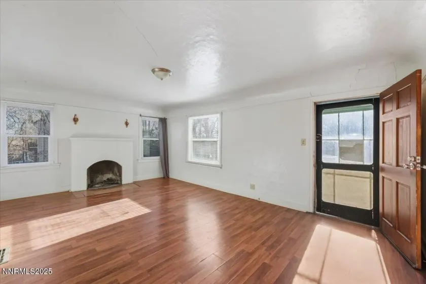 1140 The Strand, Reno, Nevada 89503, 2 Bedrooms Bedrooms, ,1 BathroomBathrooms,Residential,Residential,The Strand,250058905