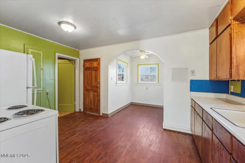 1140 The Strand, Reno, Nevada 89503, 2 Bedrooms Bedrooms, ,1 BathroomBathrooms,Residential,Residential,The Strand,250058905