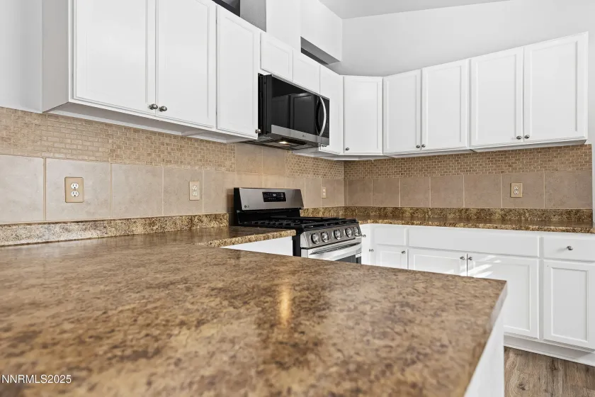 2650 Daffodil, Reno, Nevada 89512, 3 Bedrooms Bedrooms, ,2 BathroomsBathrooms,Residential,Residential,Daffodil,250058906