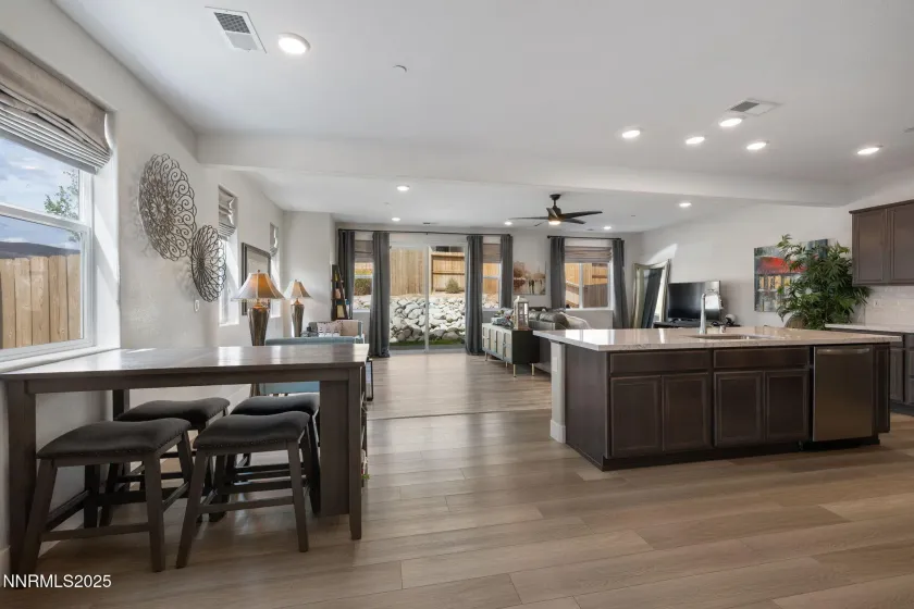 3604 Pulsar, Carson City, Nevada 89705, 3 Bedrooms Bedrooms, ,3 BathroomsBathrooms,Residential,Residential,Pulsar,250058910