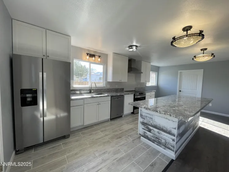 370 Connelly St, Hawthorne, Nevada 89415, 4 Bedrooms Bedrooms, ,2 BathroomsBathrooms,Residential,Residential,Connelly St,250058912