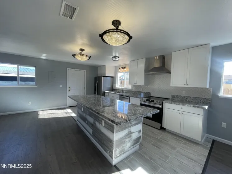 370 Connelly St, Hawthorne, Nevada 89415, 4 Bedrooms Bedrooms, ,2 BathroomsBathrooms,Residential,Residential,Connelly St,250058912