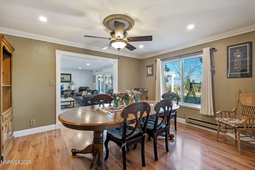 5595 Goldenrod, Reno, Nevada 89511, 5 Bedrooms Bedrooms, ,3 BathroomsBathrooms,Residential,Residential,Goldenrod,250058921