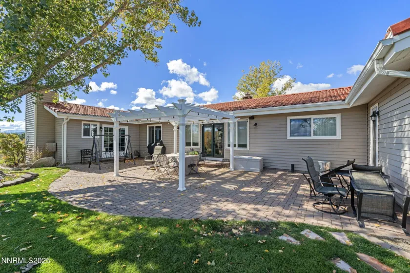 5595 Goldenrod, Reno, Nevada 89511, 5 Bedrooms Bedrooms, ,3 BathroomsBathrooms,Residential,Residential,Goldenrod,250058921