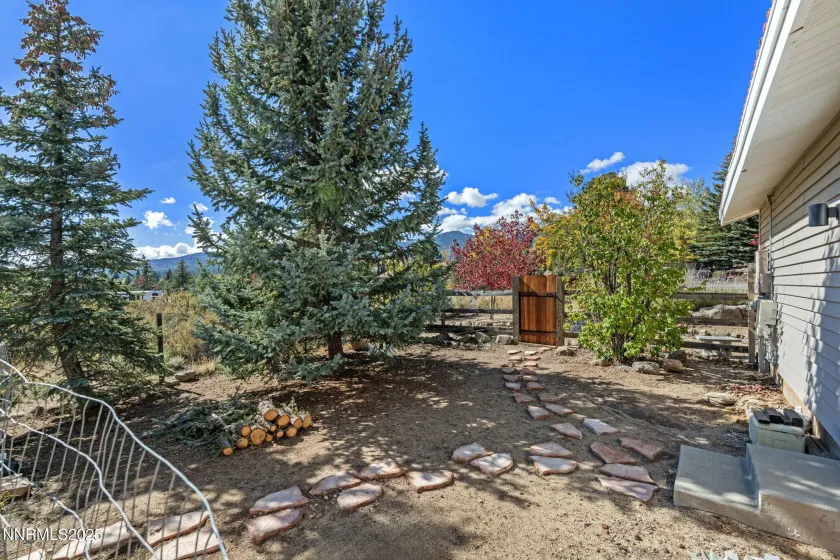 5595 Goldenrod, Reno, Nevada 89511, 5 Bedrooms Bedrooms, ,3 BathroomsBathrooms,Residential,Residential,Goldenrod,250058921