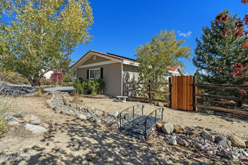 5595 Goldenrod, Reno, Nevada 89511, 5 Bedrooms Bedrooms, ,3 BathroomsBathrooms,Residential,Residential,Goldenrod,250058921