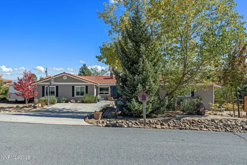 5595 Goldenrod, Reno, Nevada 89511, 5 Bedrooms Bedrooms, ,3 BathroomsBathrooms,Residential,Residential,Goldenrod,250058921