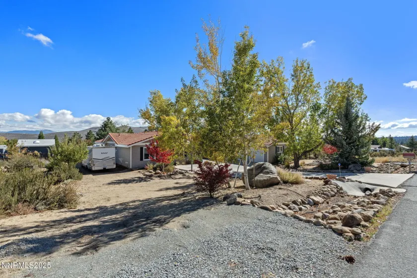 5595 Goldenrod, Reno, Nevada 89511, 5 Bedrooms Bedrooms, ,3 BathroomsBathrooms,Residential,Residential,Goldenrod,250058921