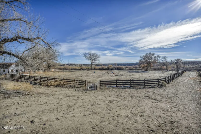 15533 Fisherman, Fallon, Nevada 89406, 9 Bedrooms Bedrooms, ,3 BathroomsBathrooms,Residential,Residential,Fisherman,250058922