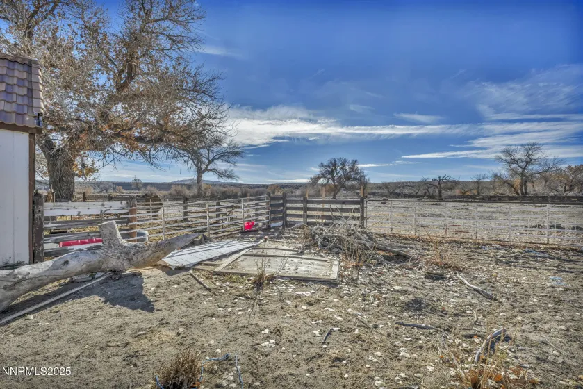 15533 Fisherman, Fallon, Nevada 89406, 9 Bedrooms Bedrooms, ,3 BathroomsBathrooms,Residential,Residential,Fisherman,250058922