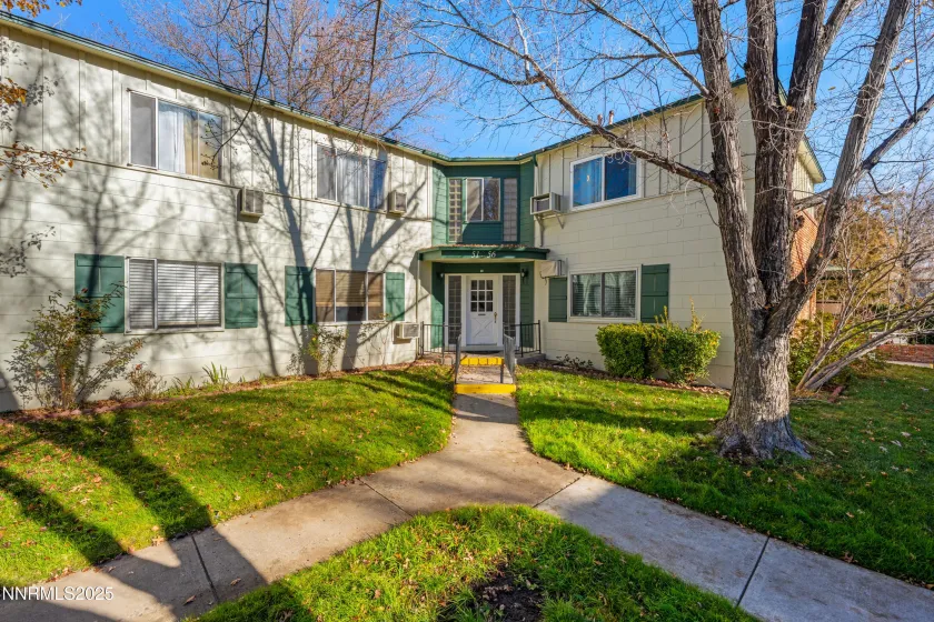 1945 4th, Sparks, Nevada 89431, 2 Bedrooms Bedrooms, ,1 BathroomBathrooms,Residential,Residential,4th,250058938