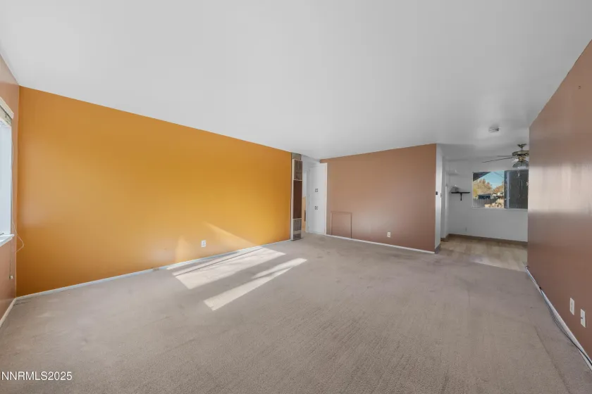 1945 4th, Sparks, Nevada 89431, 2 Bedrooms Bedrooms, ,1 BathroomBathrooms,Residential,Residential,4th,250058938