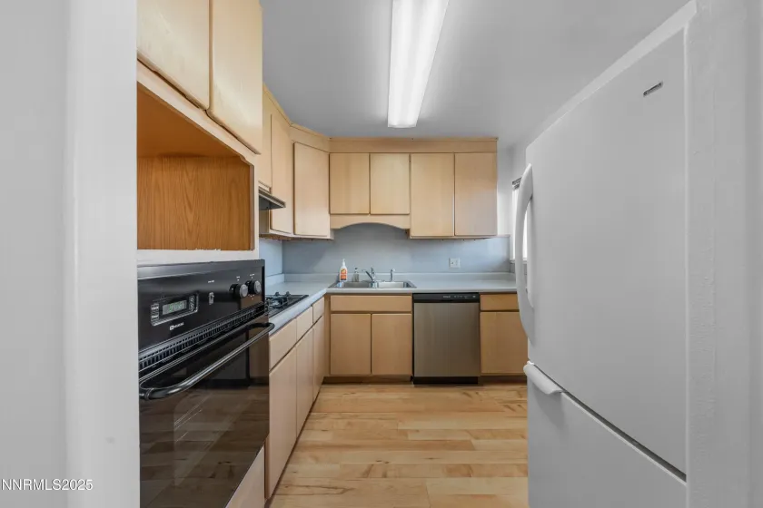 1945 4th, Sparks, Nevada 89431, 2 Bedrooms Bedrooms, ,1 BathroomBathrooms,Residential,Residential,4th,250058938