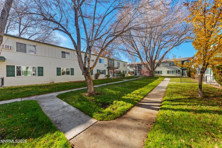 1945 4th, Sparks, Nevada 89431, 2 Bedrooms Bedrooms, ,1 BathroomBathrooms,Residential,Residential,4th,250058938