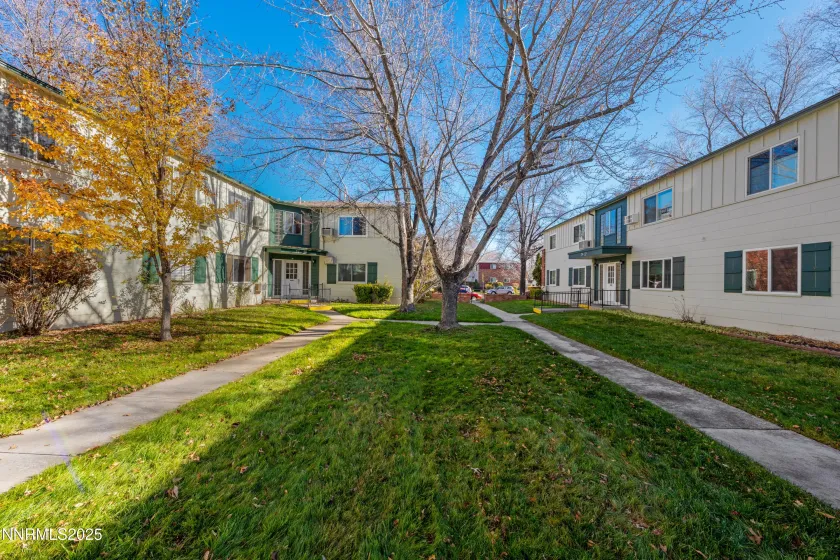 1945 4th, Sparks, Nevada 89431, 2 Bedrooms Bedrooms, ,1 BathroomBathrooms,Residential,Residential,4th,250058938