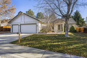 5466 Santa Rosa, Sparks, Nevada 89436, 4 Bedrooms Bedrooms, ,2 BathroomsBathrooms,Residential,Residential,Santa Rosa,250058939 5466 Santa Rosa, Sparks, Nevada 89436, 4 Bedrooms Bedrooms, ,2 BathroomsBathrooms,Residential,Residential,Santa Rosa,250058939