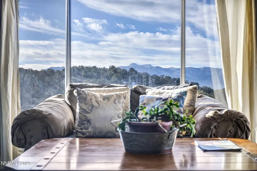 500 Highland, Reno, Nevada 89521, 3 Bedrooms Bedrooms, ,2 BathroomsBathrooms,Residential,Residential,Highland,250058943