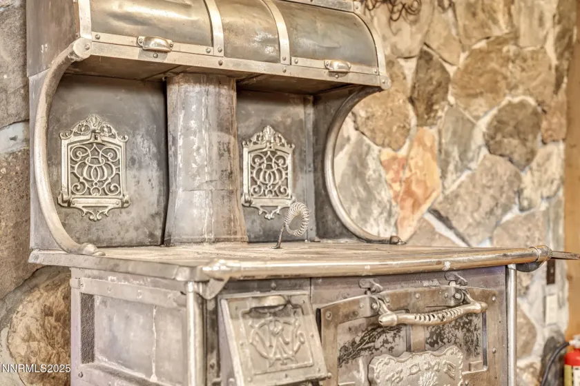 500 Highland, Reno, Nevada 89521, 3 Bedrooms Bedrooms, ,2 BathroomsBathrooms,Residential,Residential,Highland,250058943