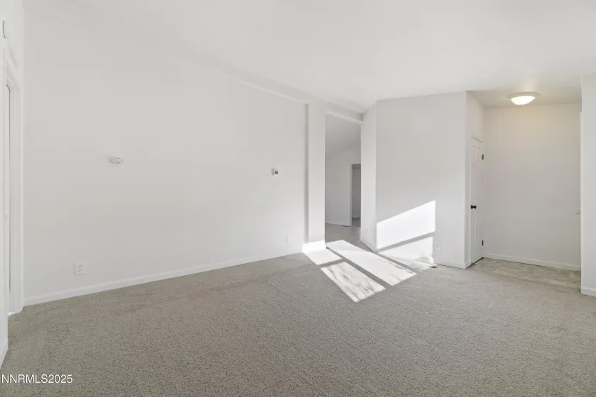 387 Rue De La Rouge, Sparks, Nevada 89434, 3 Bedrooms Bedrooms, ,2 BathroomsBathrooms,Residential,Residential,Rue De La Rouge,250058944