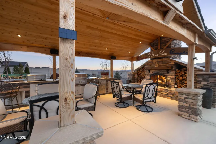 11161 Diamond Stream, Sparks, Nevada 89441, 5 Bedrooms Bedrooms, ,4 BathroomsBathrooms,Residential,Residential,Diamond Stream,250058949