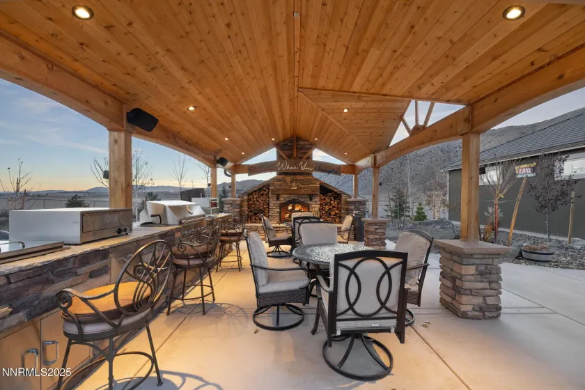 11161 Diamond Stream, Sparks, Nevada 89441, 5 Bedrooms Bedrooms, ,4 BathroomsBathrooms,Residential,Residential,Diamond Stream,250058949